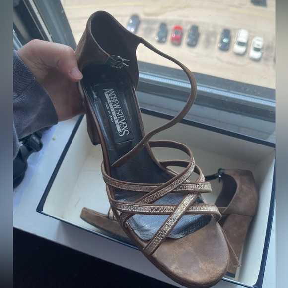 ANDREW STEVENS HEELED SANDALS - great condition, super cute, perfect for summer! - Picture 4 of 4
